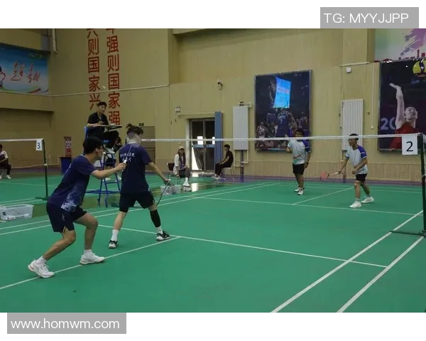 团结奋进重庆羽毛球队的团队协作与竞技精神探讨 团结奋进重庆羽毛球队的团队协作与竞技精神探讨